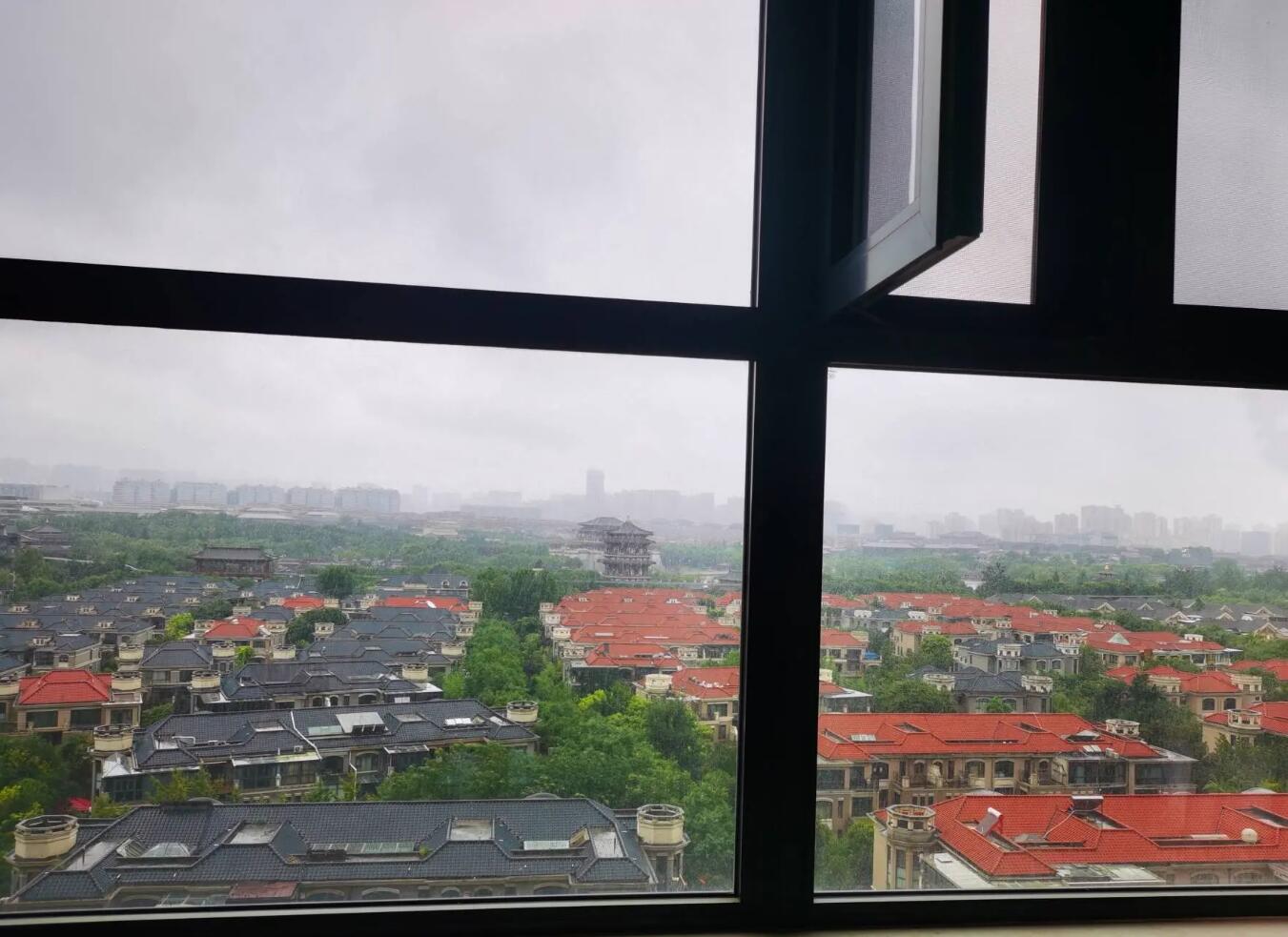 窗外.jpg