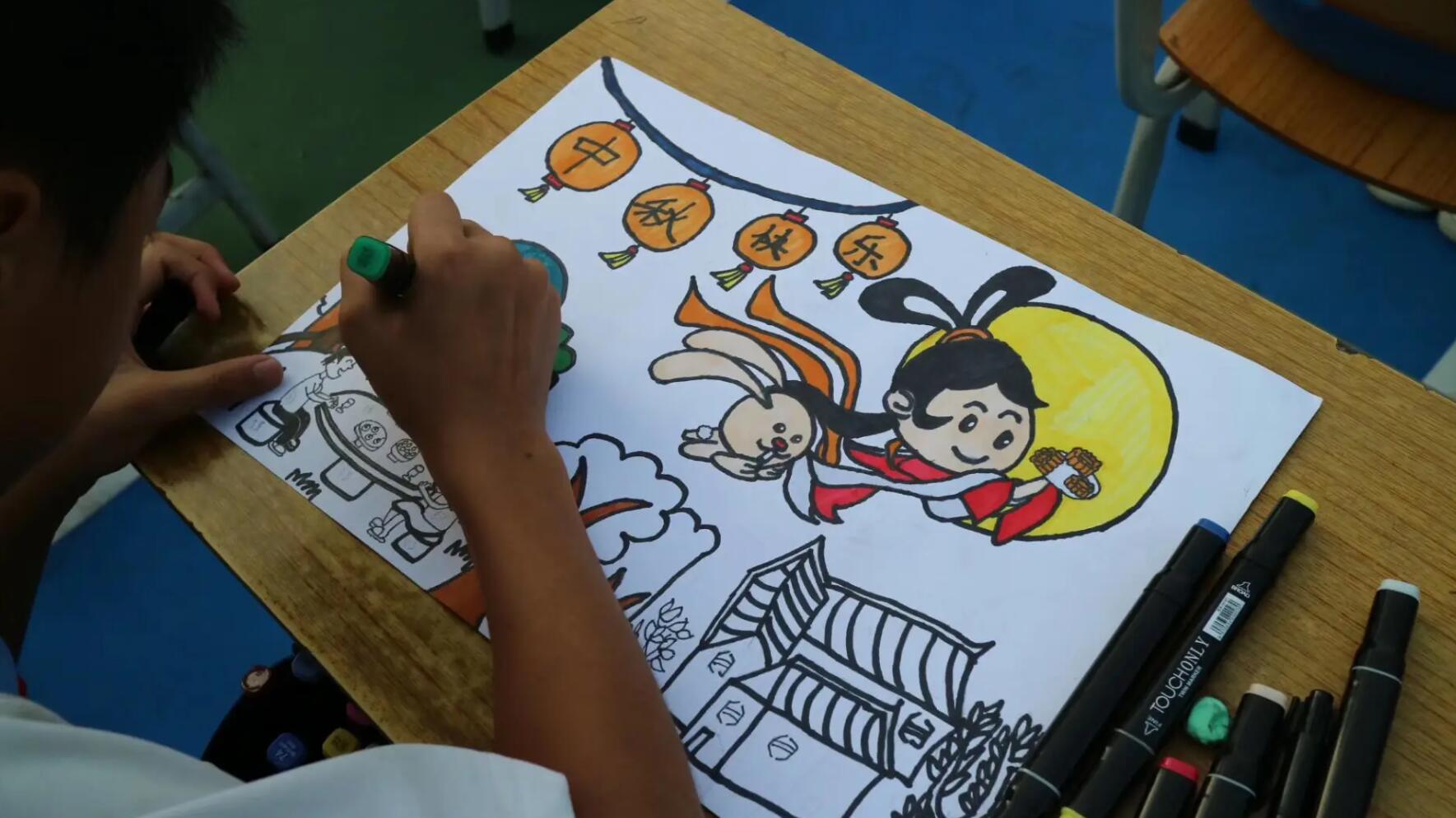 小学生中秋节.jpg
